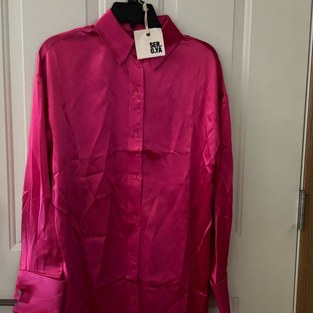 SER.O.YA Mel Button Front Open Back Blouse.  Hot Pink NWT small